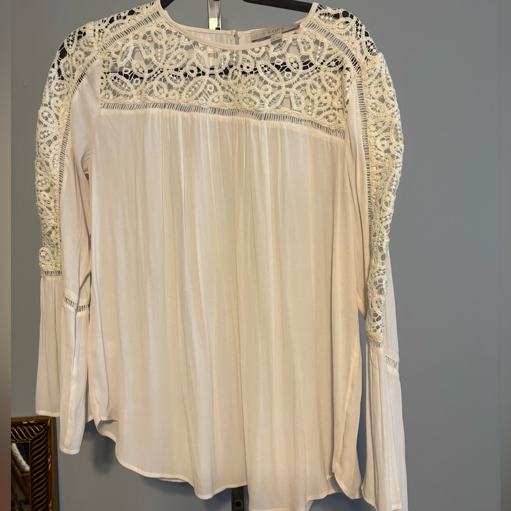 Ann Taylor Loft ivory Blouse 3/4 Sleeve Crochet Flowy Feminine Size M